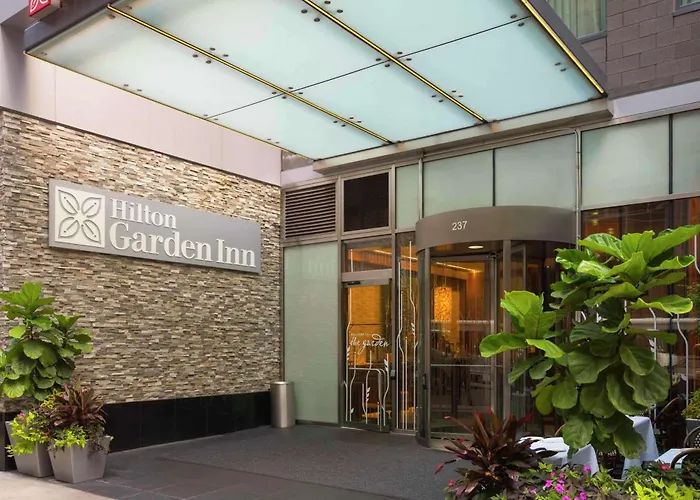 Hilton Garden Inn Central Park South